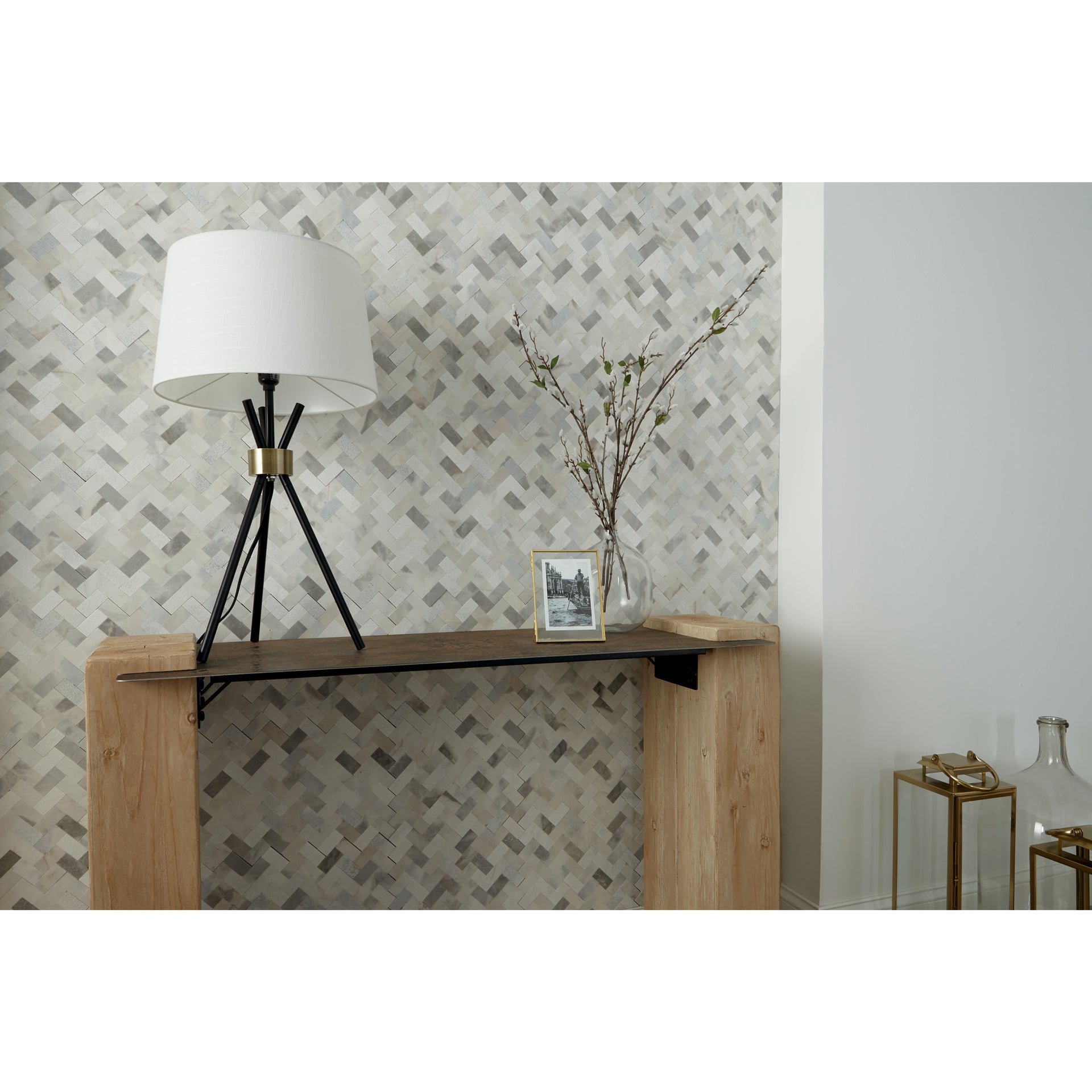 Upgrade your space with the sophisticated charm of the Minute Mosaix tile.  Crafted from premium stone, this tile blends seamlessly into traditional, Mid-Century Modern, coastal, and transitional aesthetics