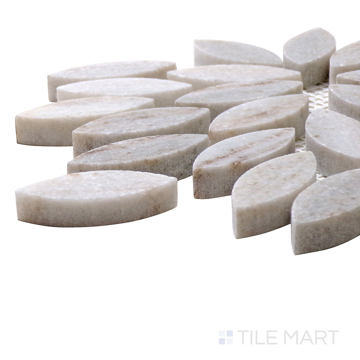 Detailed corner view of Sto-Re Ocean White Floral Polished Marble Mosaic, showcasing its refined off-white tones and glossy floral-inspired layout.