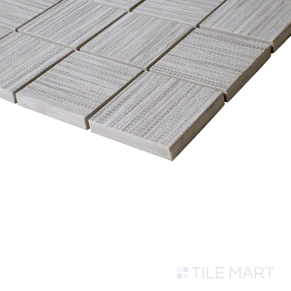 Angled shot of Wooow Linen Cotton 2