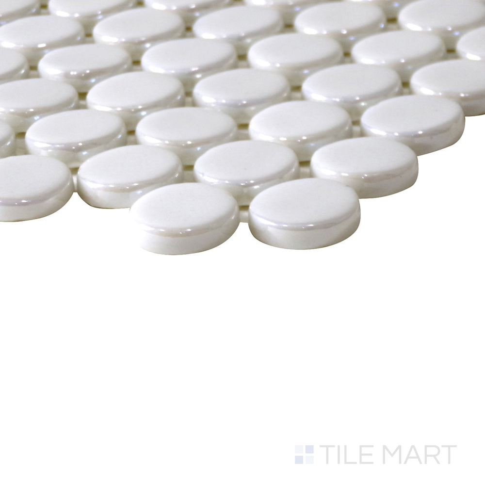 Diagonal view of Onix Glass White 3/4