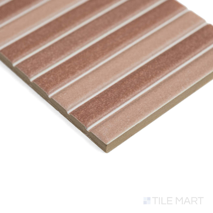 Seen from the side, Roku Red matte porcelain stands out with its rich tone and contemporary rectangular format.