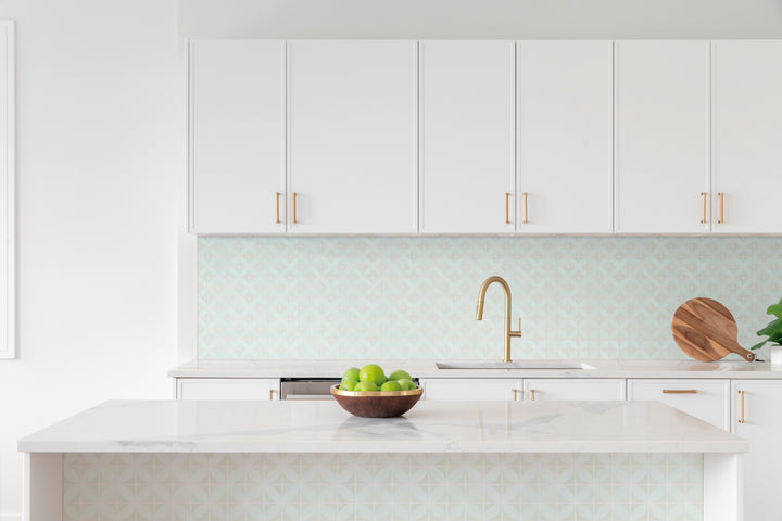 A soft and graceful tone that brings a timeless appeal, highlighted by Onix Glass - Icon Cream 2" Square Azalea Matte Mosaic.