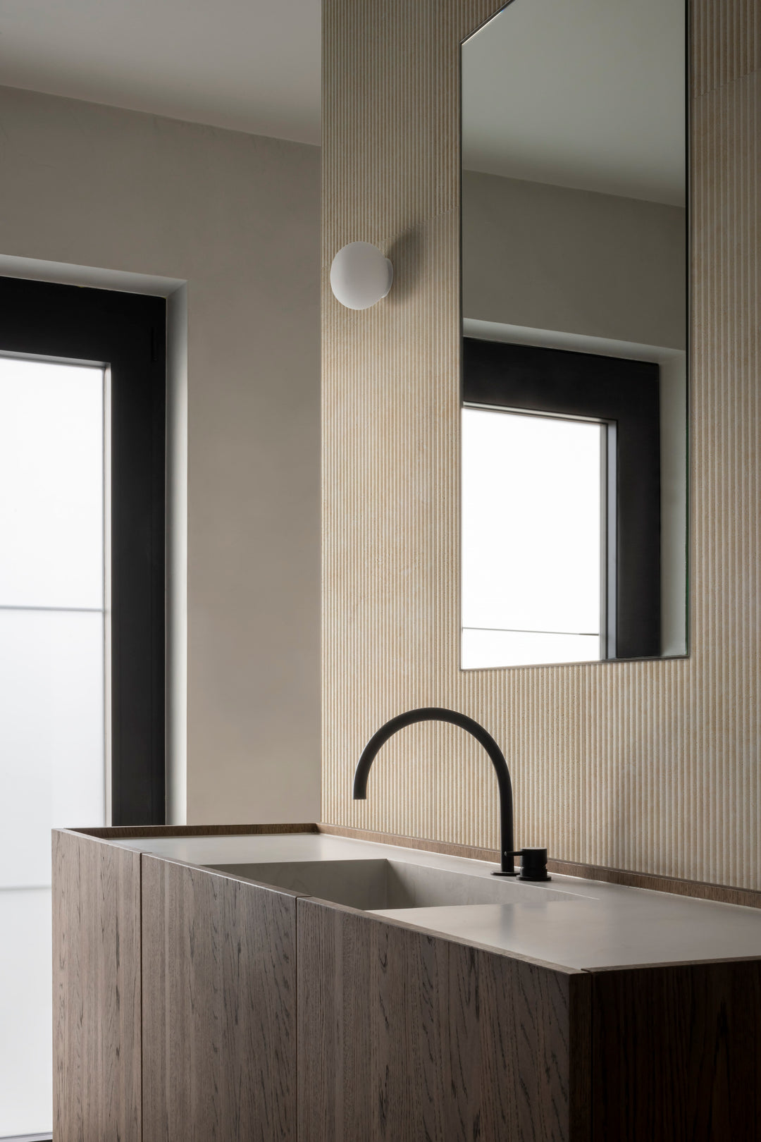 Travertine Veincut Canetto 3D Beige 24X48 Matte Porcelain Ribbed Panel