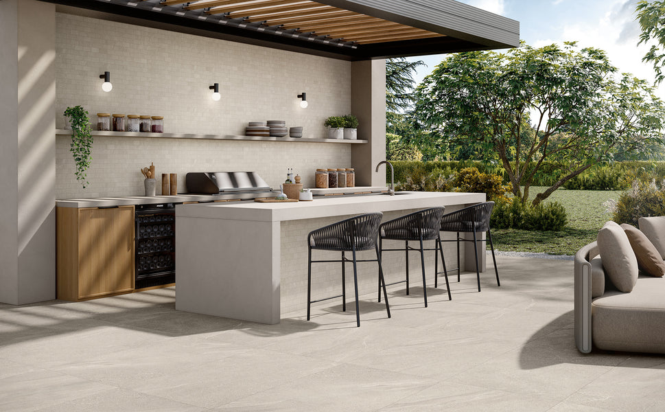 Landscape Pavers New England Ivory brings a slip-resistant, anti-slip character to a grip paver design.