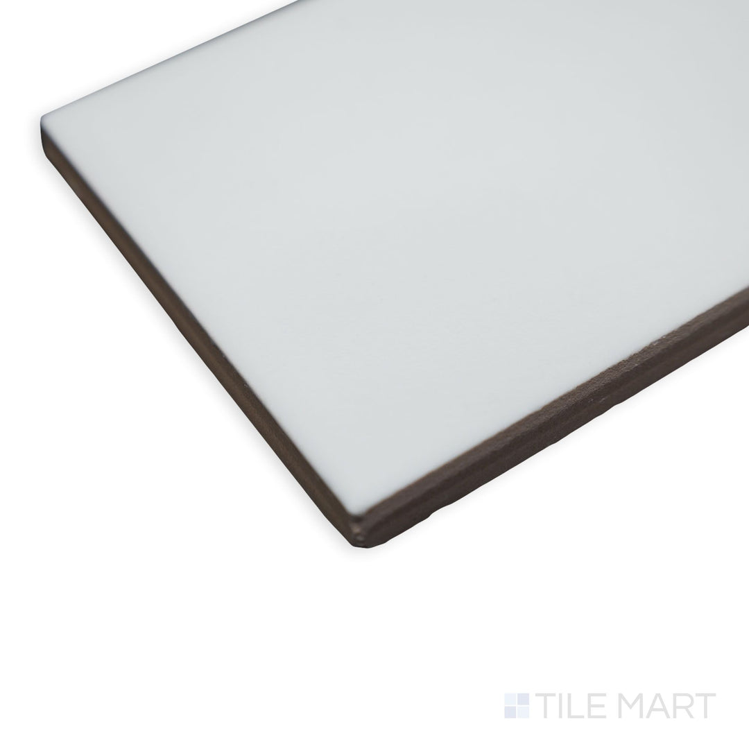 Corner detail of Van Base Plain Blanco 3X12 tile showing its crisp white color and smooth matte finish in a classic subway format.