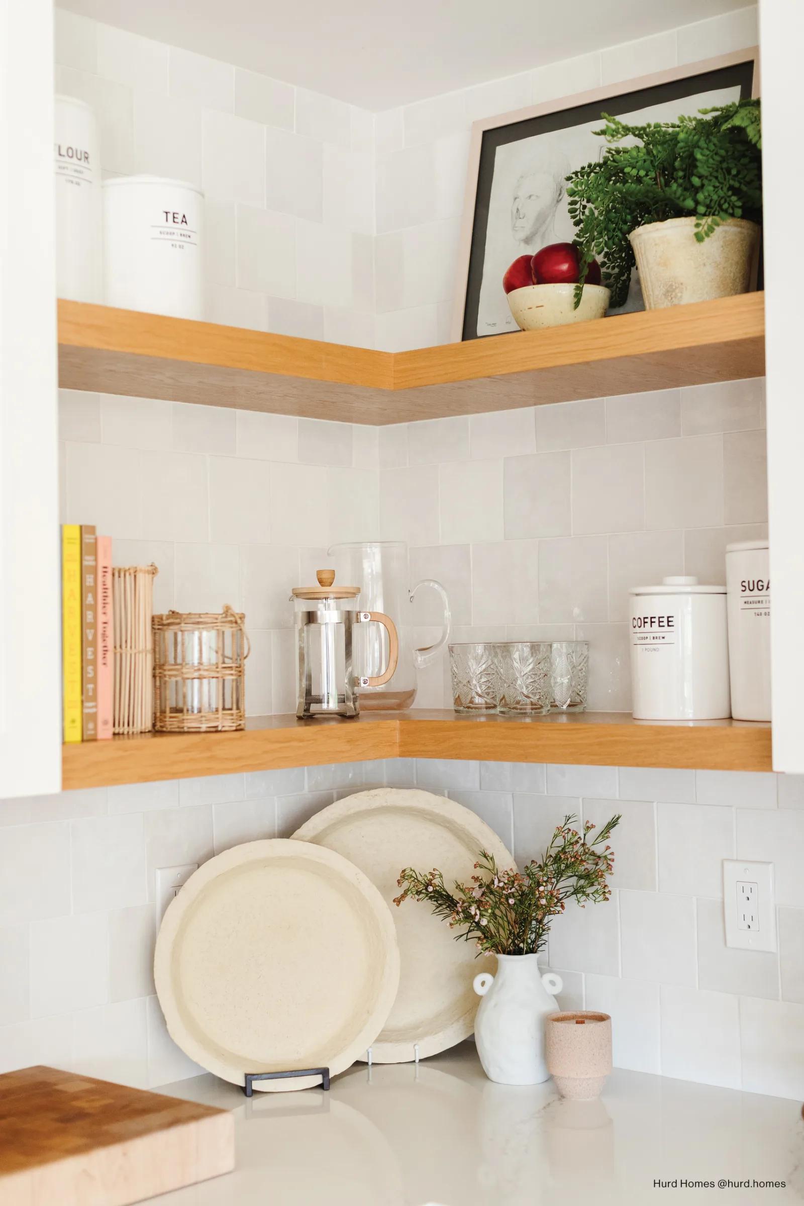 ホワイトチークカール Cloe White 5X5 Gloss Glazed Ceramic – Tilemart