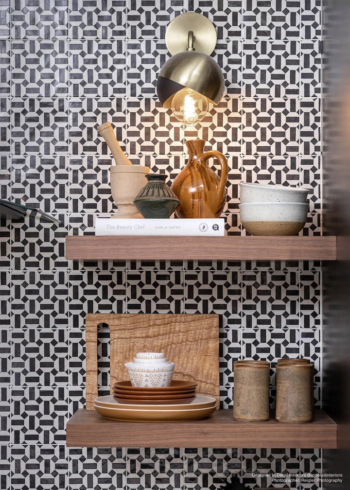 A rich Loire shade with a polished finish, offering depth and sophistication with Cloe Loire 5X5 Gloss Glazed Ceramic.