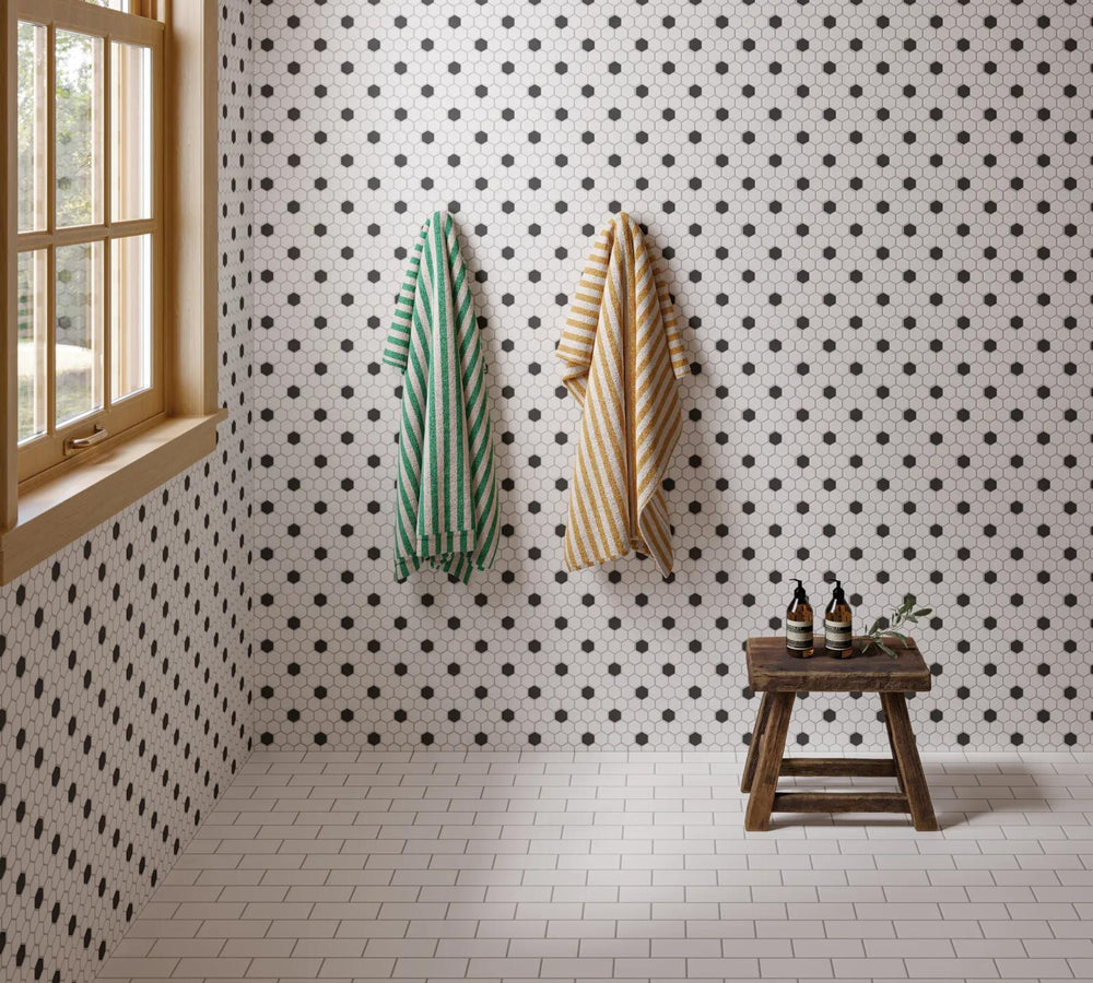 A soft white offset matte mosaic with a glazed porcelain finish, bringing seamless flow to any design with Le Café White Offset Matte Glazed Porcelain Mosaic.