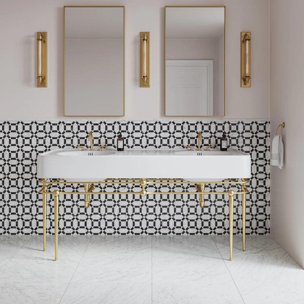 Designed for artistic expression, the Matisse Carrara & Nero Marquina honed mosaic blends contrasting marble tones to create a refined and sophisticated appeal.
