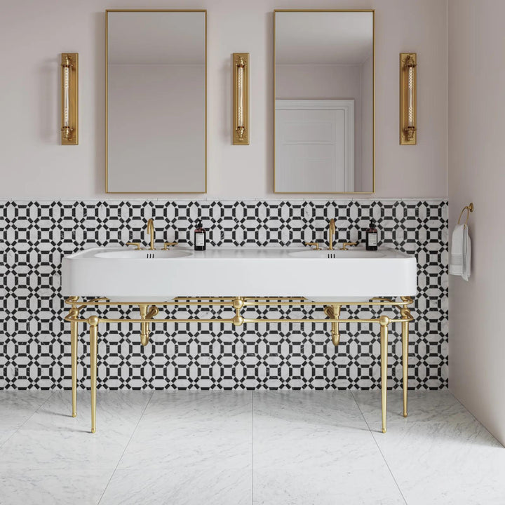 Designed for artistic expression, the Matisse Carrara & Nero Marquina honed mosaic blends contrasting marble tones to create a refined and sophisticated appeal.