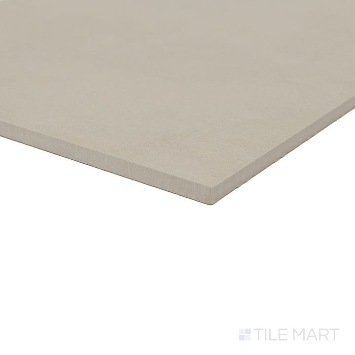 A cool and modern tone defines Sahara Grey in this minimalist corner view.