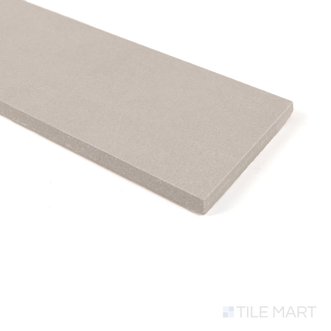 Corner detail of Sahara Grey matte porcelain tile featuring its soft neutral hue and modern finish.