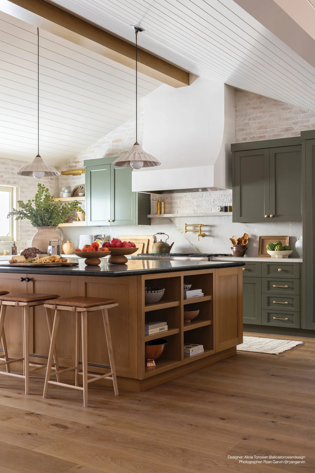 Laguna Dune 9.5x87 engineered hardwood features soft beige tones and wide planks for a spacious visual effect.