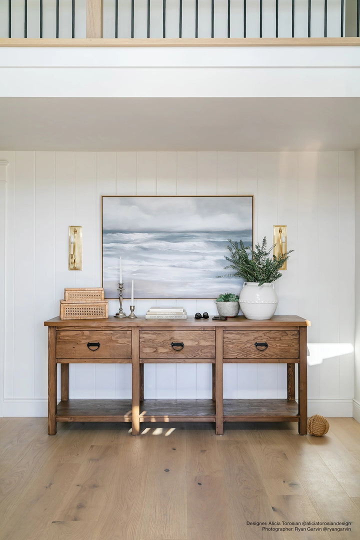 Bringing out nature-inspired beauty, Laguna Naturale 9.5x87 engineered hardwood showcases authentic wood character.