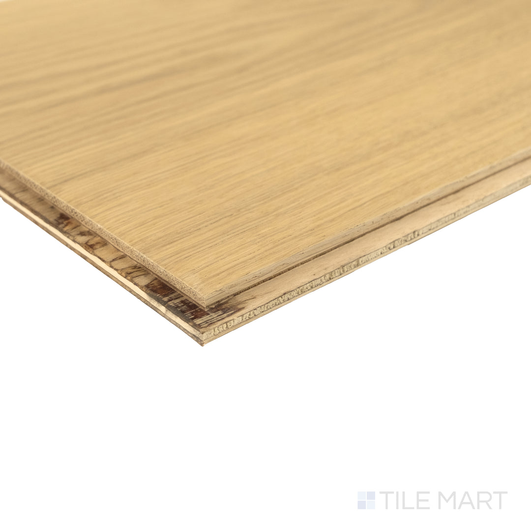 Corner close-up of Laguna Naturale 9.5x87 engineered hardwood showing raw natural finish and authentic grain detail.