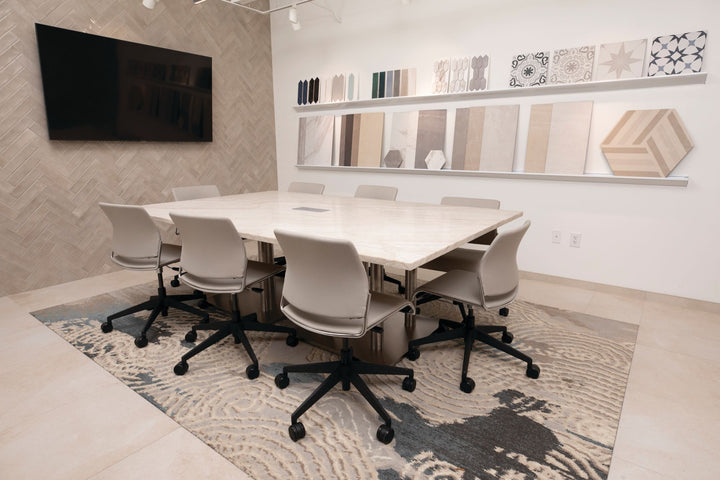 With a sleek and luminous surface, the Mesmerist Trance 3x12 glossy glazed ceramic tile adds depth and shine through its reflective finish.