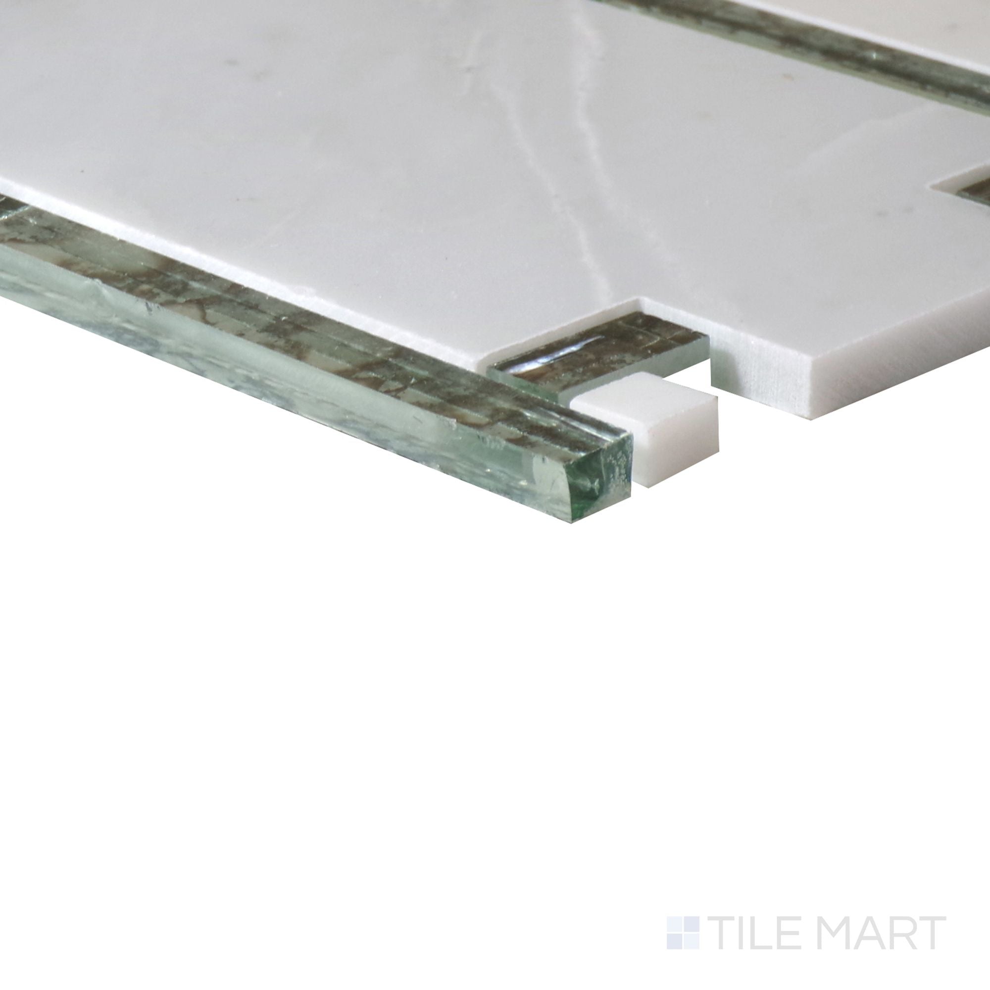 Lavaliere First Snow Elegance/Ant Mirror Architectural Reflections