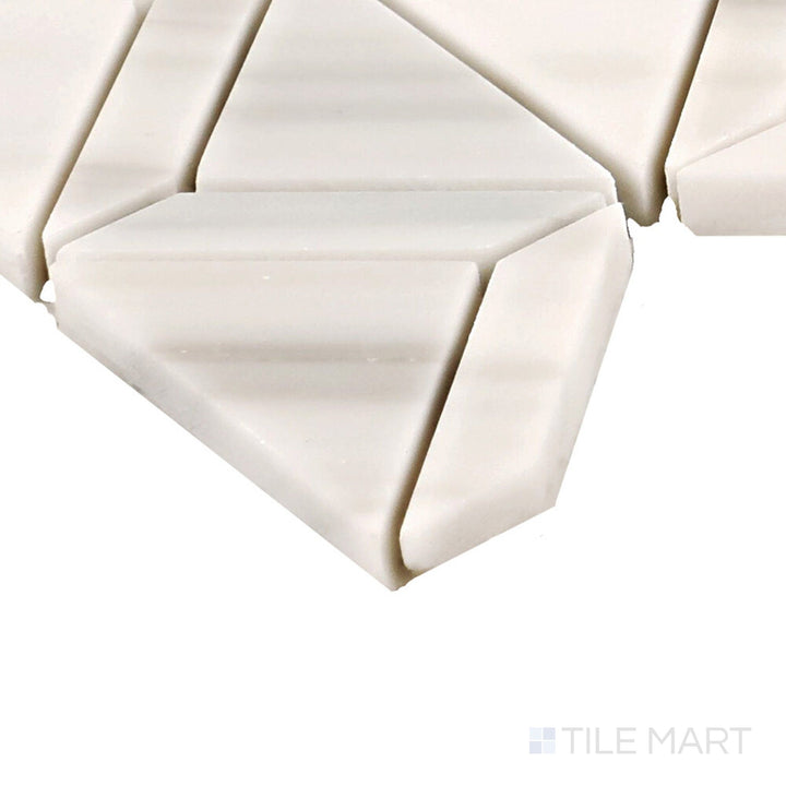 Corner angle of Perfit Mosaix Patagonia White Fantasy Polished Marble Mosaic, emphasizing its luxurious white marble with dreamy veining and a glossy sheen.