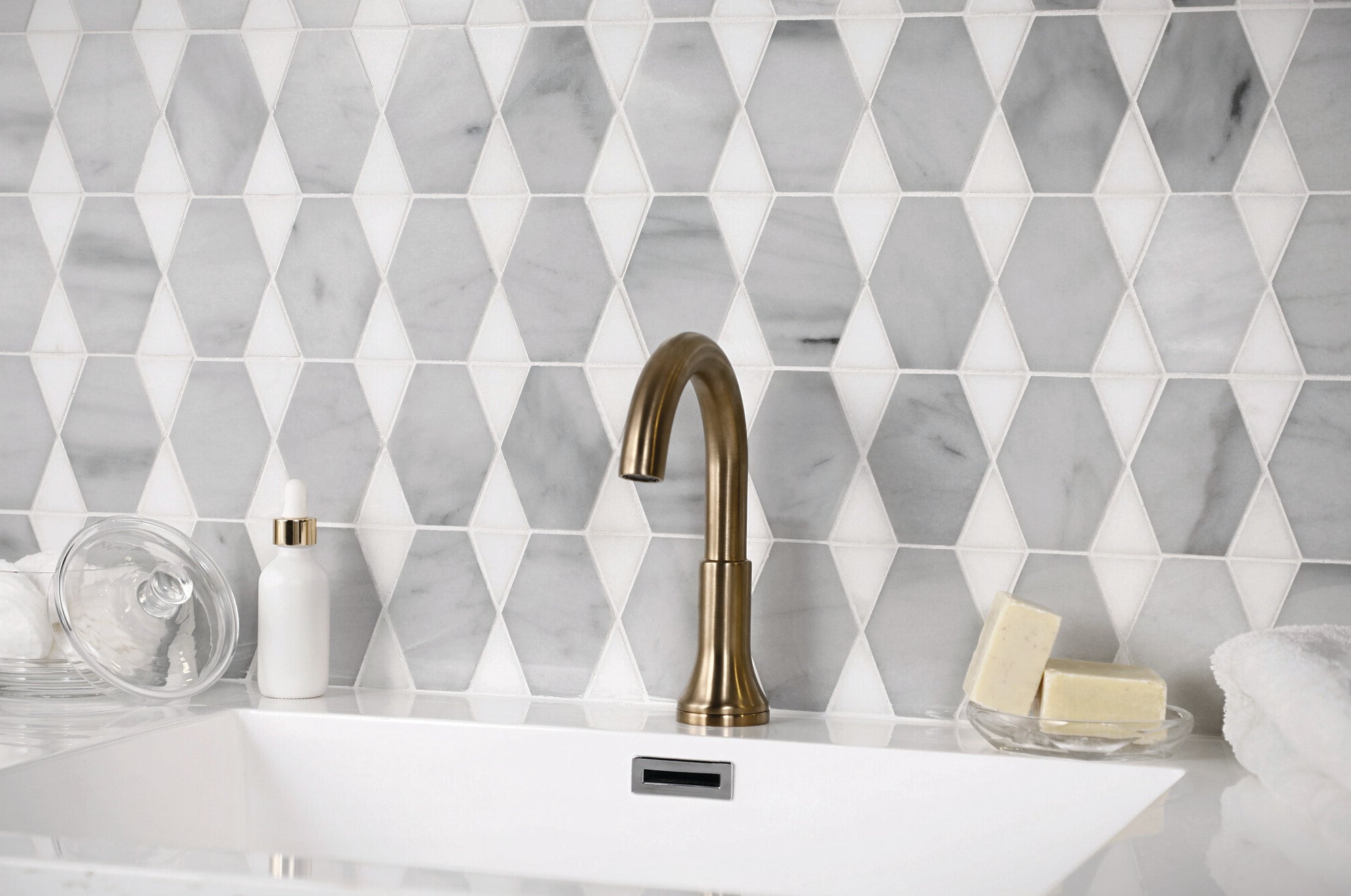 Perfit Mosaix Saran White & Thassos Reverse Polished Mosaic – Tilemart