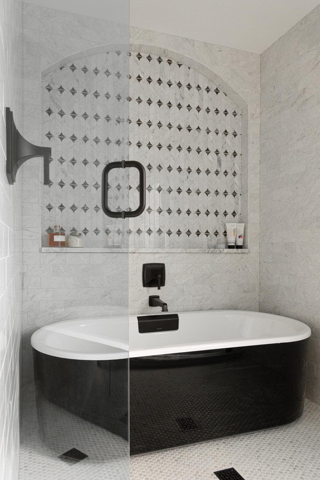 Perfit Mosaix Ashen Palissandro & Carrara White Spring polished mosaic tile showcases contrasting marble tones arranged in a textured mosaic for added depth.