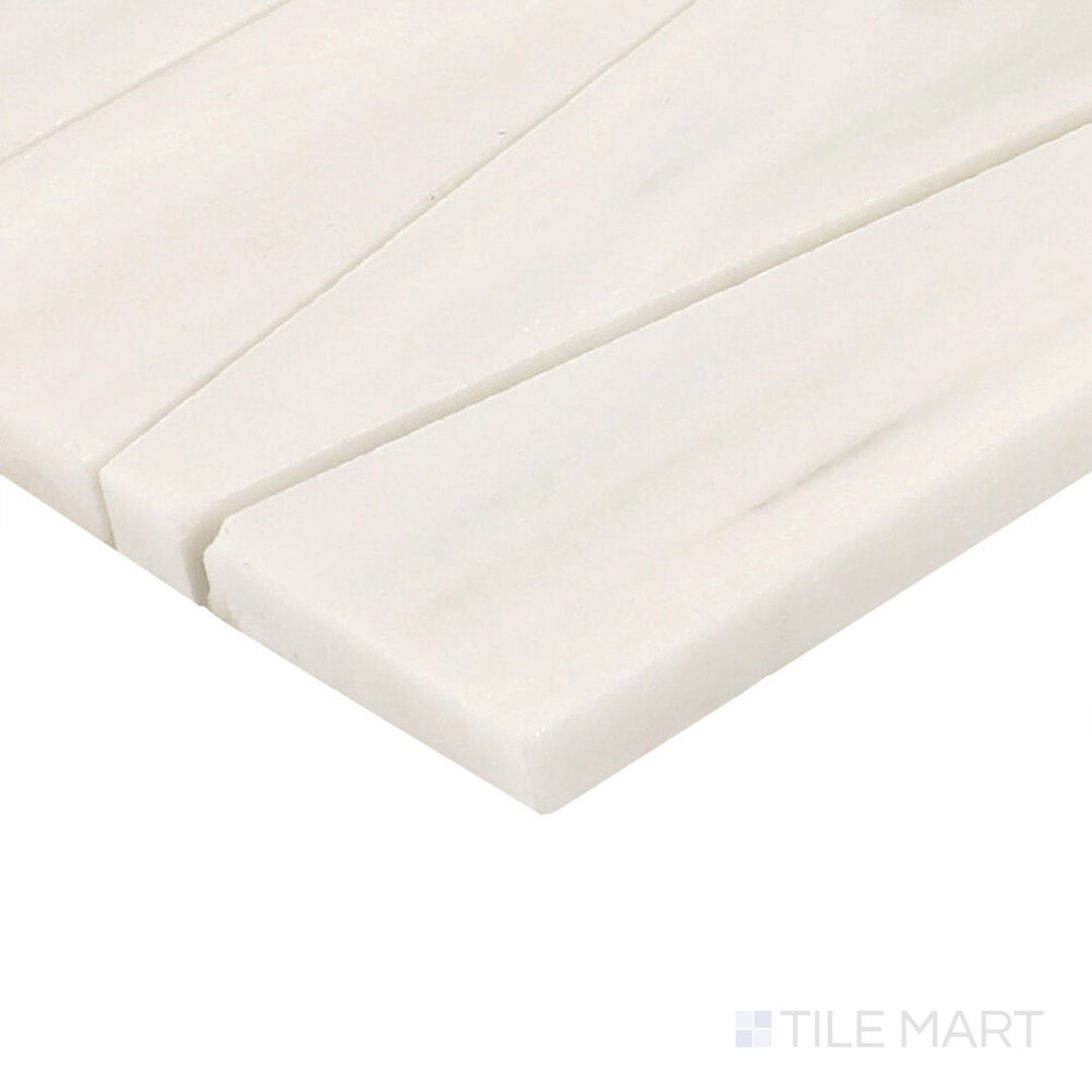 Close-up corner shot of Perfit Mosaix Patagonia White Trace Polished Marble Mosaic, featuring its delicate white marble veins with a glossy polish.