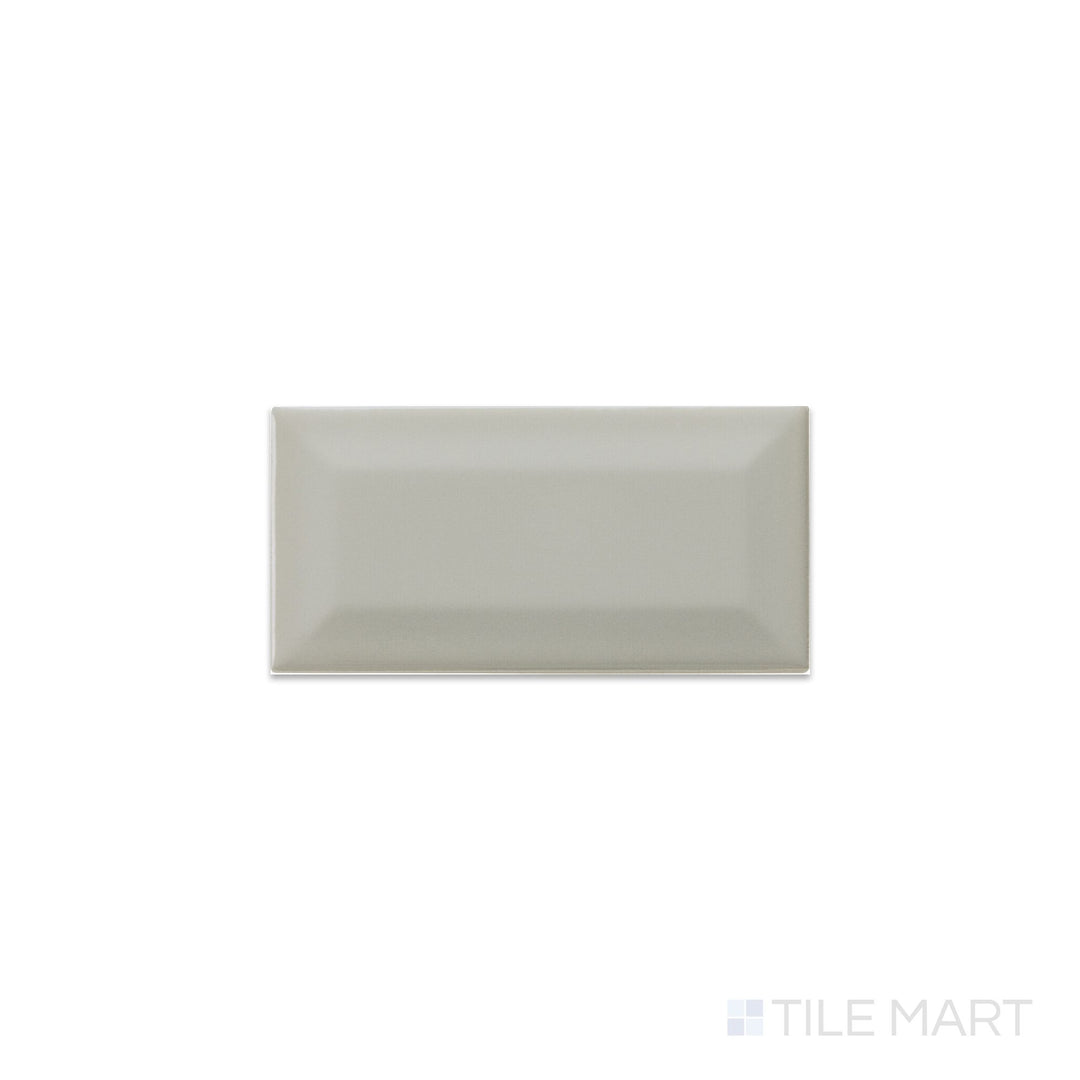 Flat overhead perspective of Color Wheel Classic Desert Gray 3X6 Beveled Glossy Glazed Ceramic, highlighting its neutral gray color and refined bevel.