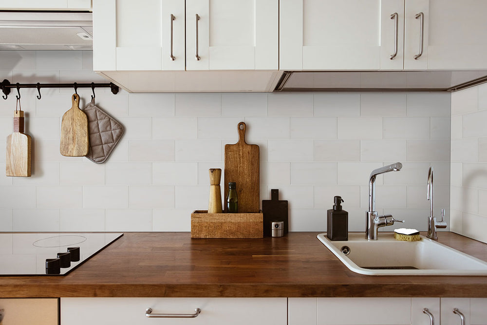 Presenting the stylish aesthetic of BIANCO DOLOMITE 3X6 MARBLE TILE with a POLISHED finish, complementing the contemporary décor with modern flair.