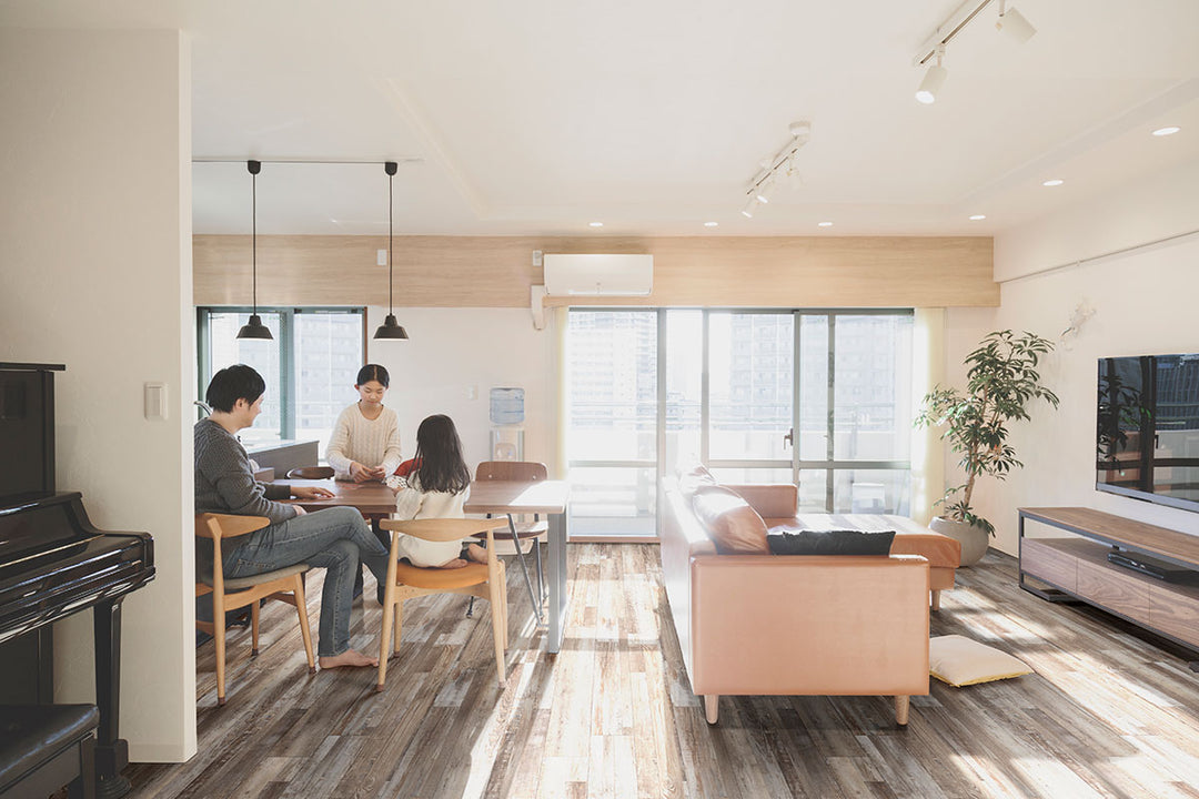 A sophisticated and modern wood-look flooring, Cyrus Bembridge 9X60 Low Gloss Luxury Plank Vinyl features soft neutral brown tones with natural grain texture.