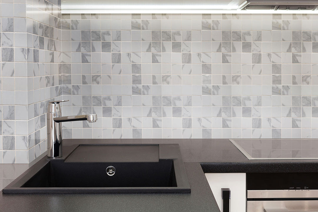 Highlighting the elegance of EDEN STATUARY 2X2 MATTE PORCELAIN MOSAIC with a MATTE finish, complementing the contemporary décor with modern flair.