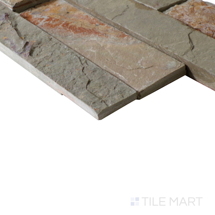 Corner shot of GOLD RUSH MINI PANEL SLATE PANEL with a SPLITFACE finish, highlighting the precision of the product's edge and the substantial thickness.