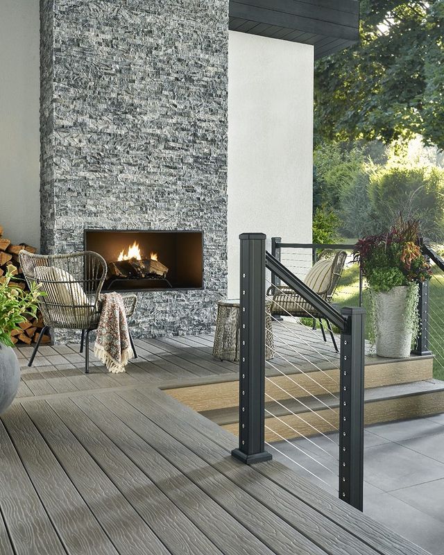 Bringing focus to the sophisticated look of GLACIAL BLACK LEDGER CORNER MARBLE PANEL with a SPLITFACE finish, providing a durable yet stylish look to the interior.