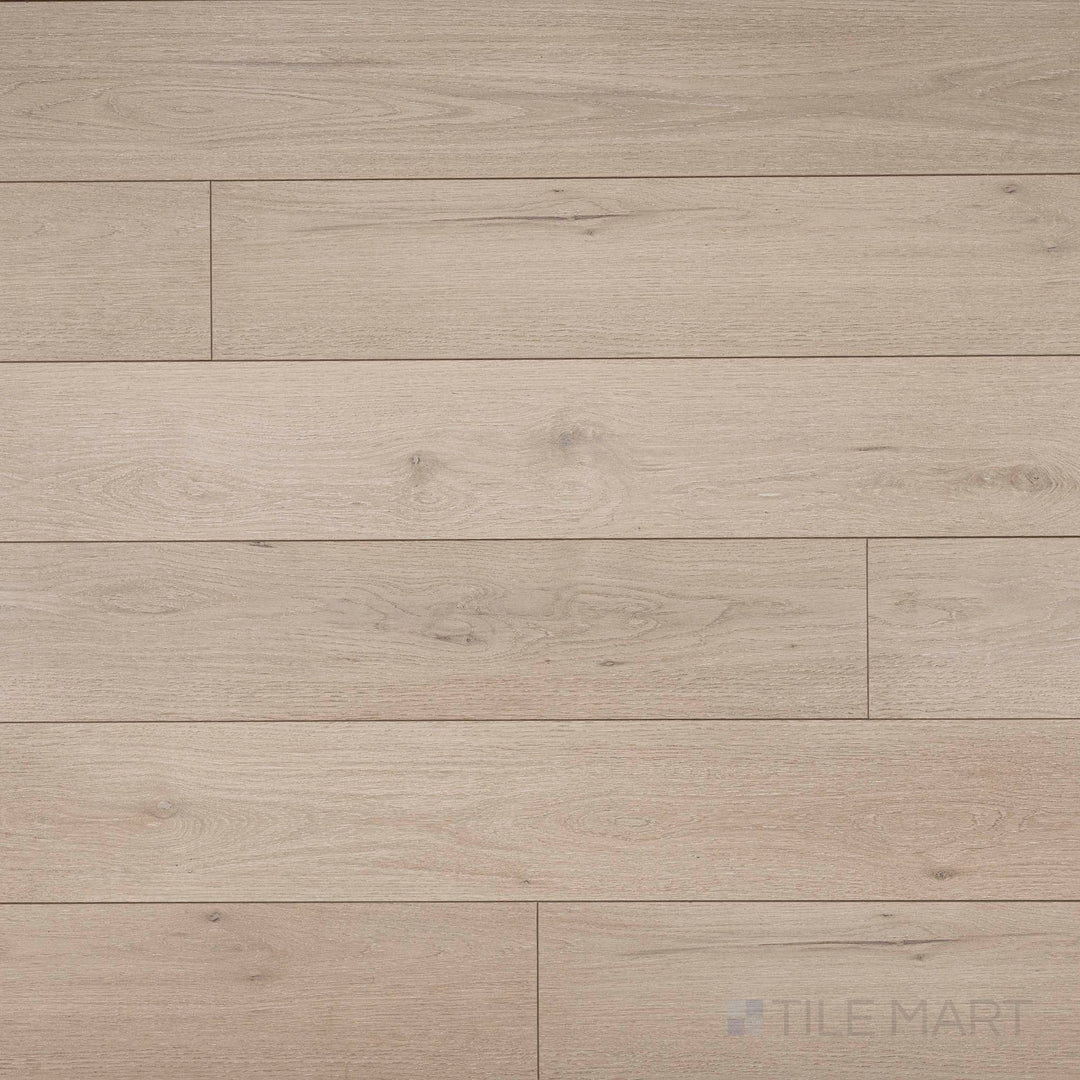 Overview of Smithcliffs Driftway 7x48 low gloss vinyl – coastal-inspired gray-beige tones with subtle texture.