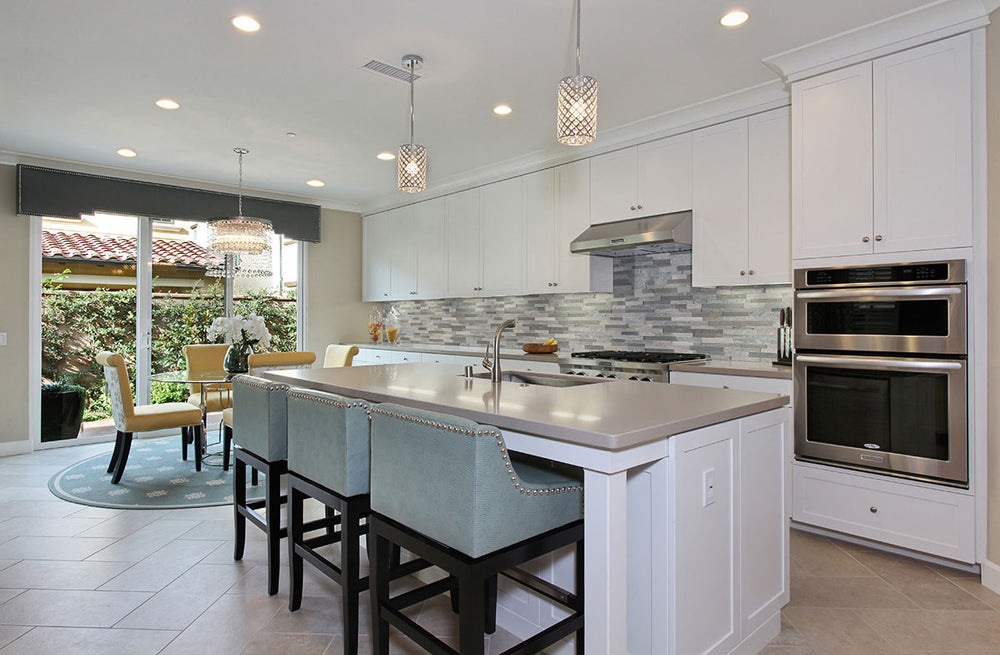 Displaying the refined texture of SIERRA BLUE MINI PANEL QUARTZITE PANEL with a SPLITFACE finish, providing a durable yet stylish look to the interior.