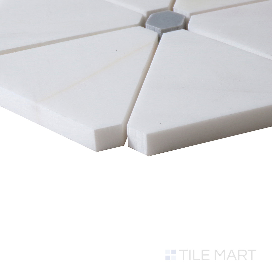 Corner shot of BIANCO DOLOMITE PINWHEEL MOSAIC MARBLE MOSAIC with a POLISHED finish, offering a close-up look at the product's durability and material thickness at the corner.