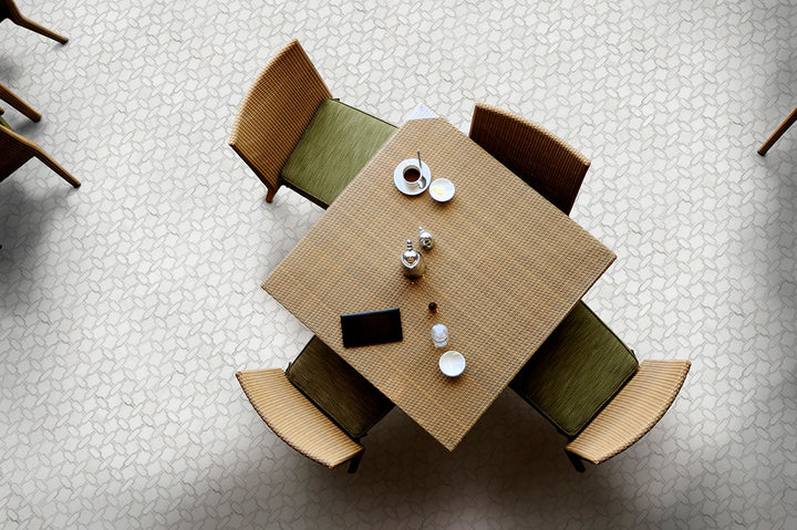 Displaying the refined texture of BIANCO GRIDWORK POLISHED MARBLE MOSAIC with a POLISHED finish, adding a touch of warmth and texture to the space.
