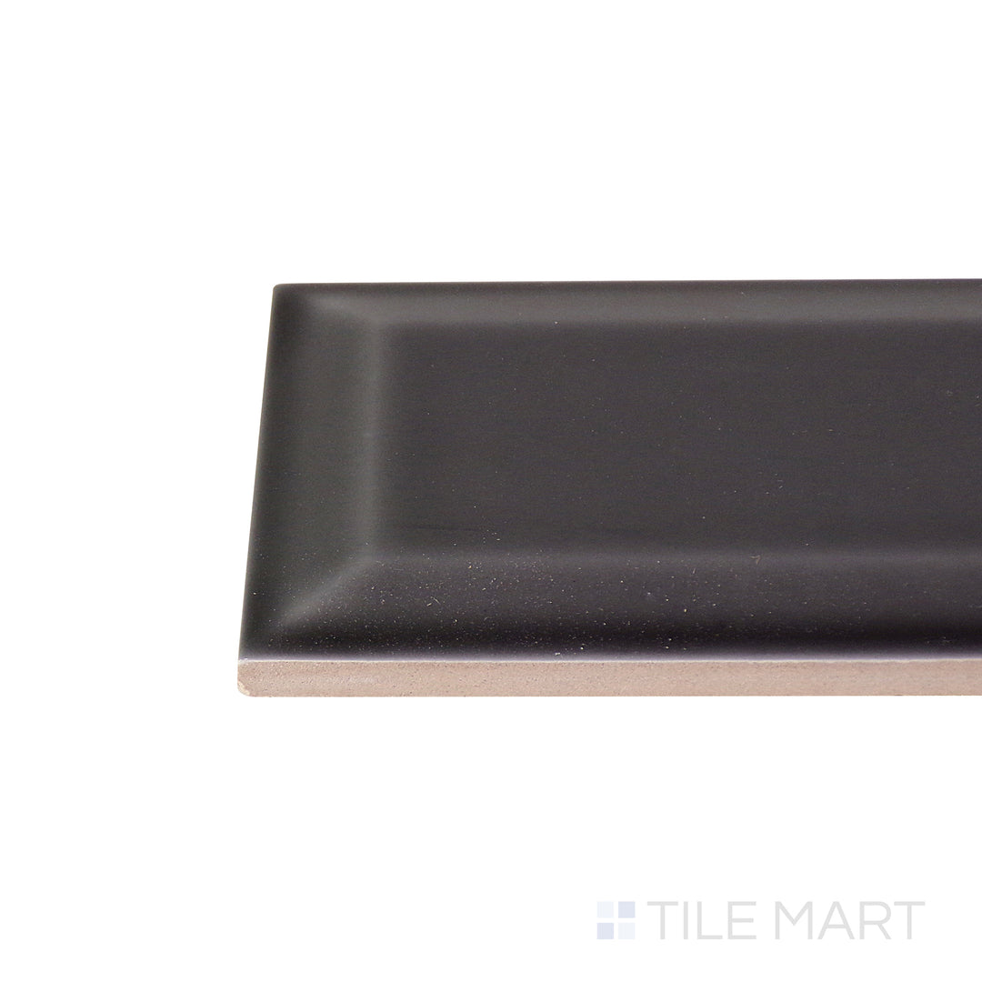 Corner angle revealing the dark gray and black tile's material and durable thickness, perfect for modern spaces.