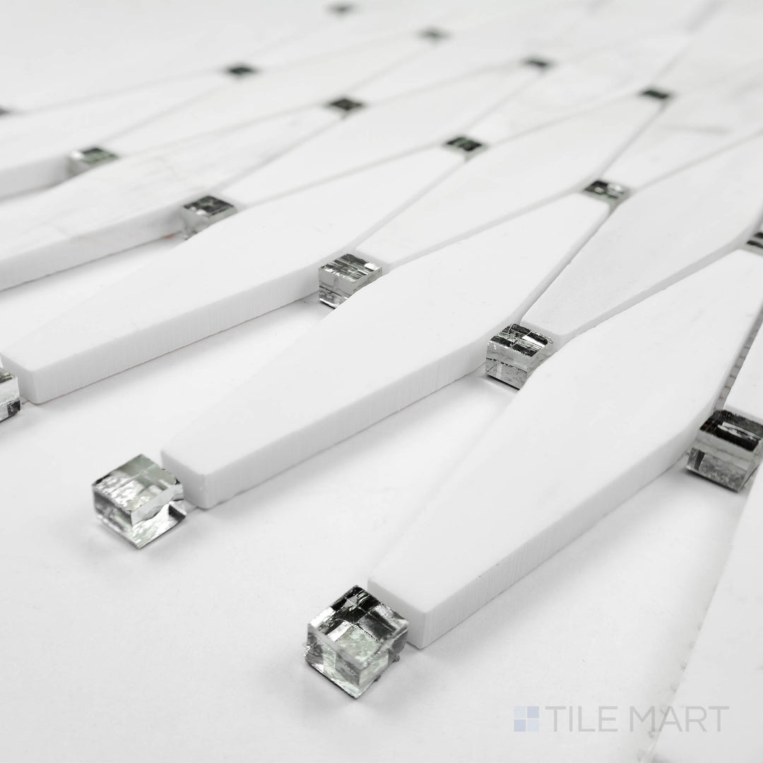 A close-up of the matte white tile's corner, showing its refined edges and robust material thickness.