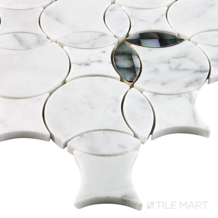 Corner angle highlighting the dark gray tile’s sleek finish and strong, durable ceramic structure.