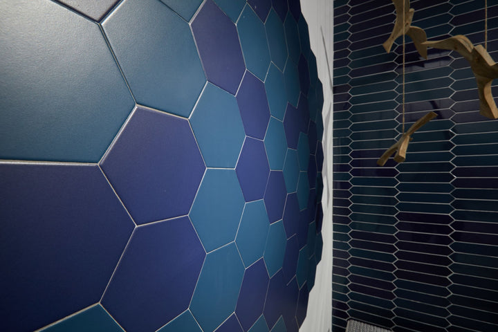 A hexagonal shape and lush green finish make Block Verde 6" matte glazed porcelain a standout choice for modern designs.