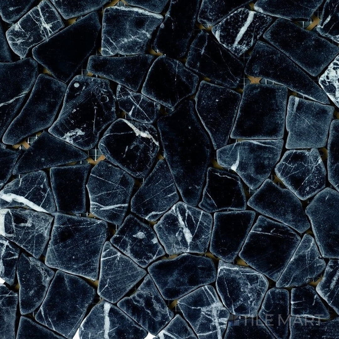 Seen from above, the Rockart Negro Juliano marble mosaic features deep black marble with delicate white veining, creating a bold and luxurious aesthetic.