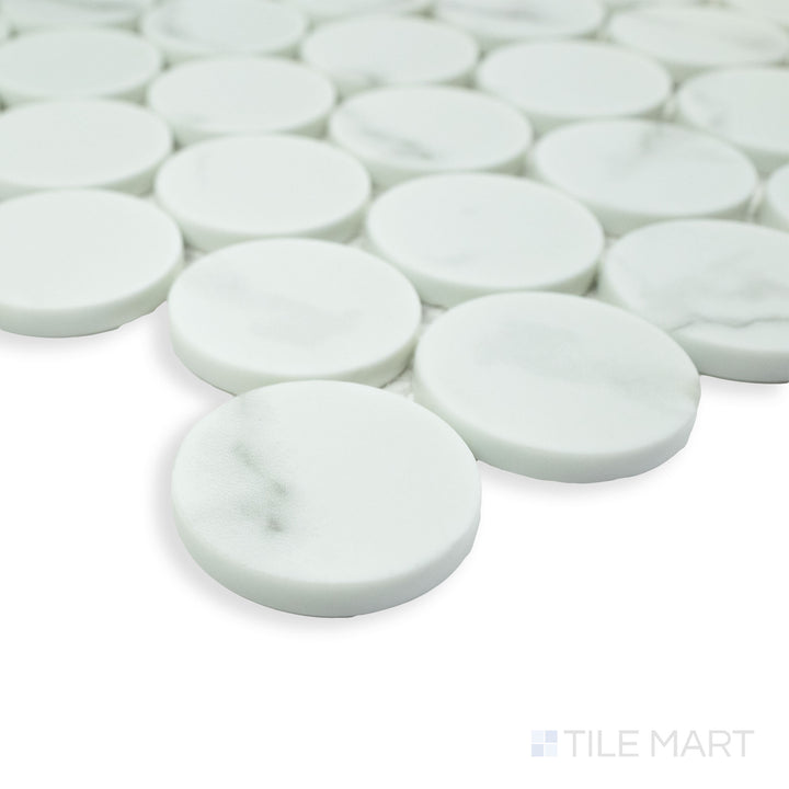 A sophisticated corner shot of Rockart White Statuary Dots matte marble mosaic, highlighting its crisp white marble surface and subtle dot pattern.