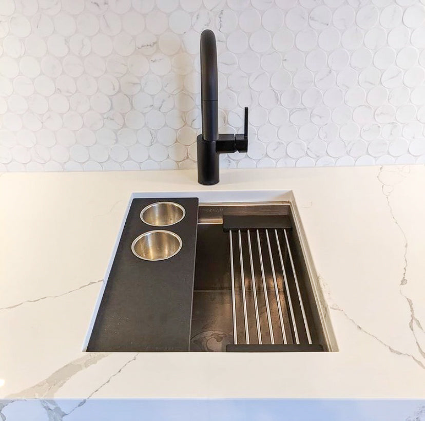 Rockart White Statuary Dots matte marble mosaic featuring a refined white surface with subtle dot accents for a timeless appeal.