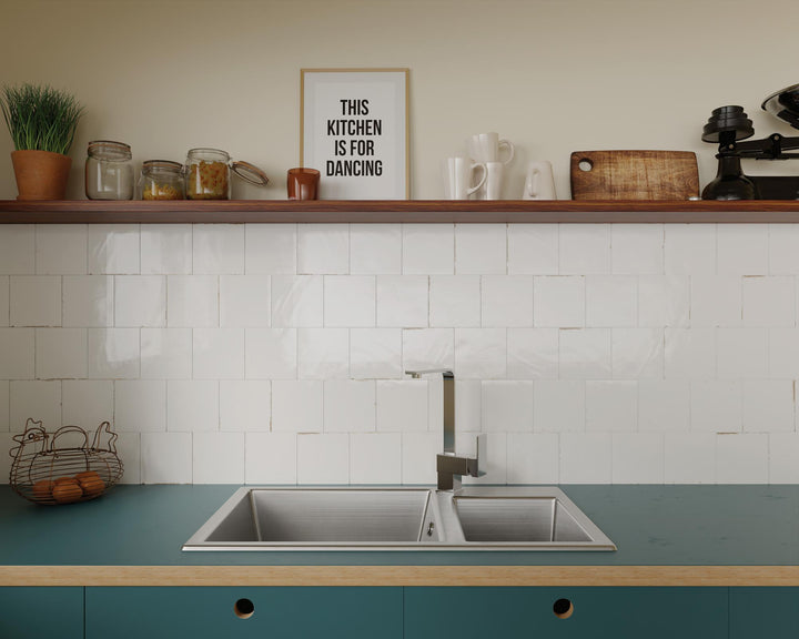 Agadir Niebla 6x6 glossy porcelain tile in a misty grey tone, ideal for soft, contemporary interiors.