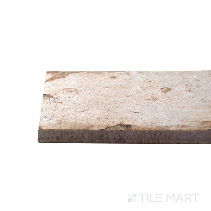 Angled corner view of the 4X8 CHICAGO tile, made from resilient quartz.