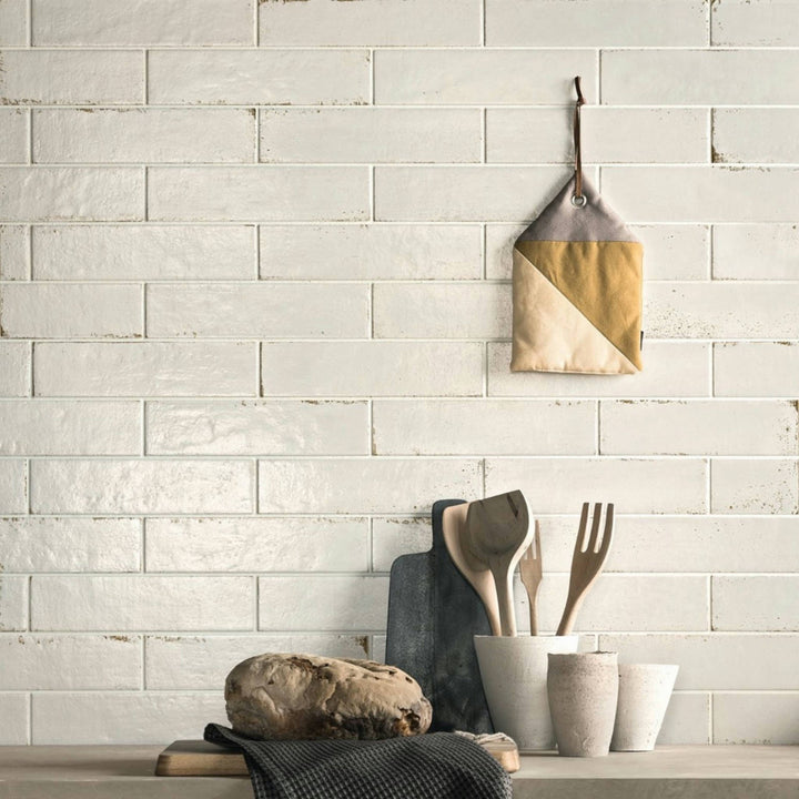 A modern space, featuring BIANCO EDEN tile with a matte texture, complementing the design with elegance.