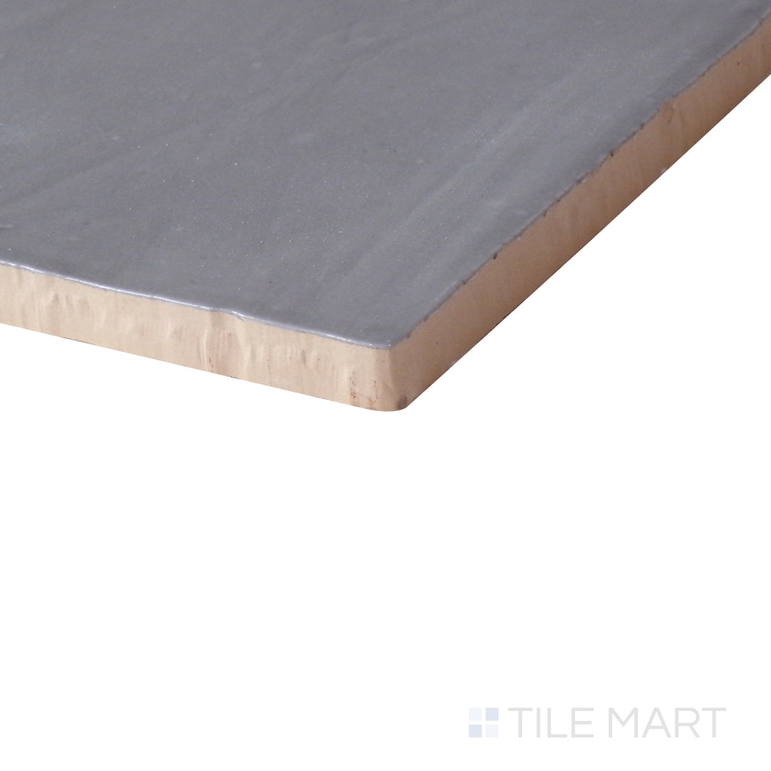 Corner perspective of the 5.2x5.2 vintage tile, made from resilient quartz.