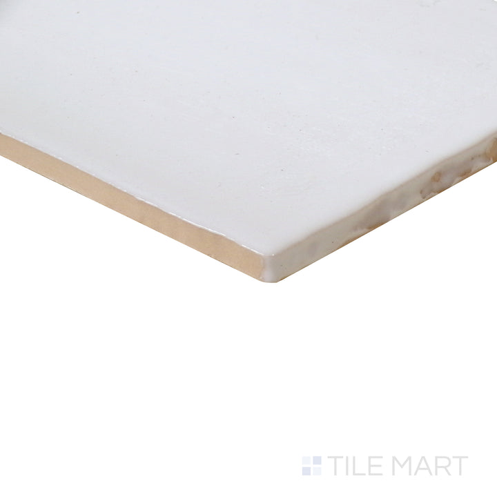 Precise edge of the 5x14 madrid tile, made from porcelain material.