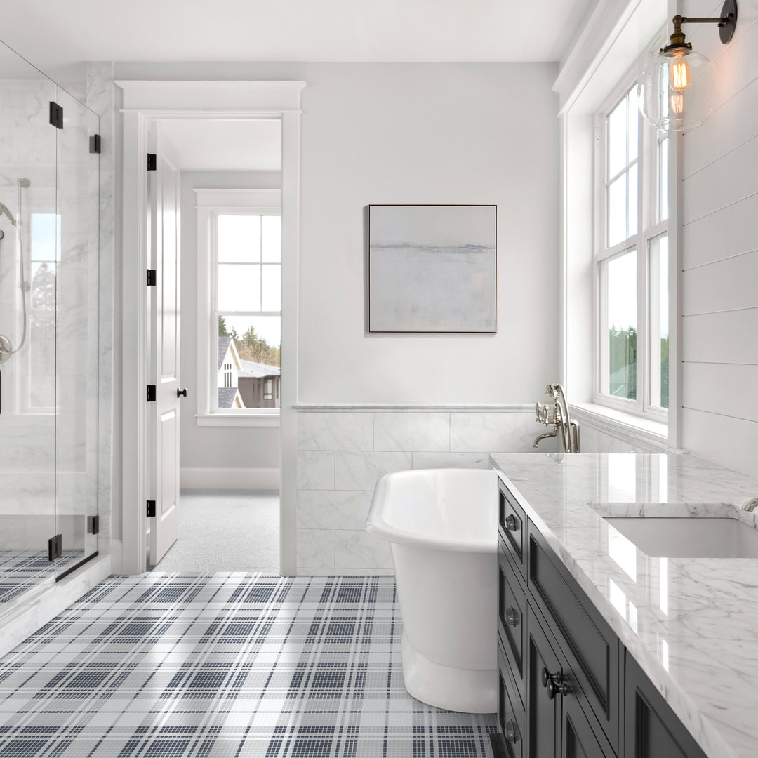 Geometro Highland Bristol matte recycled glass mosaic brings subtle texture and depth, with a refined and eco-friendly aesthetic.