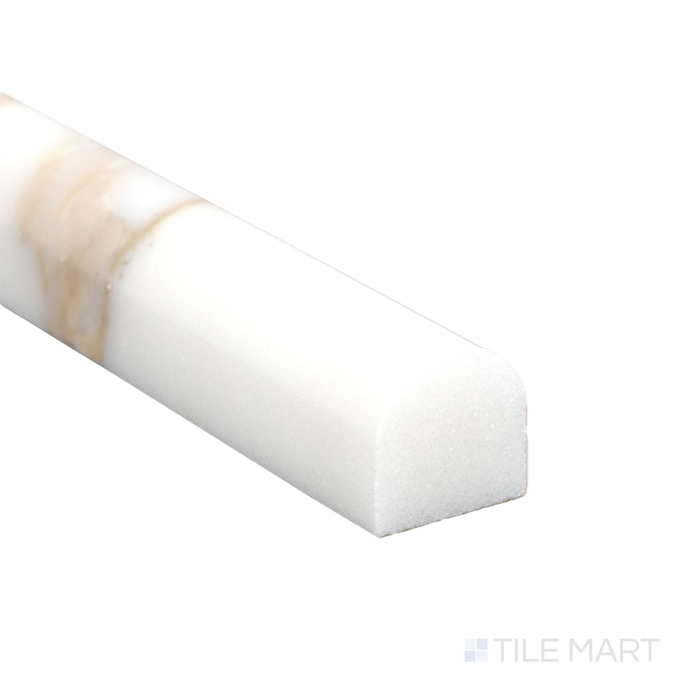 Corner detail of Calacatta Gold Marble 0.75x12 polished standard liner highlighting glossy surface and soft veining.