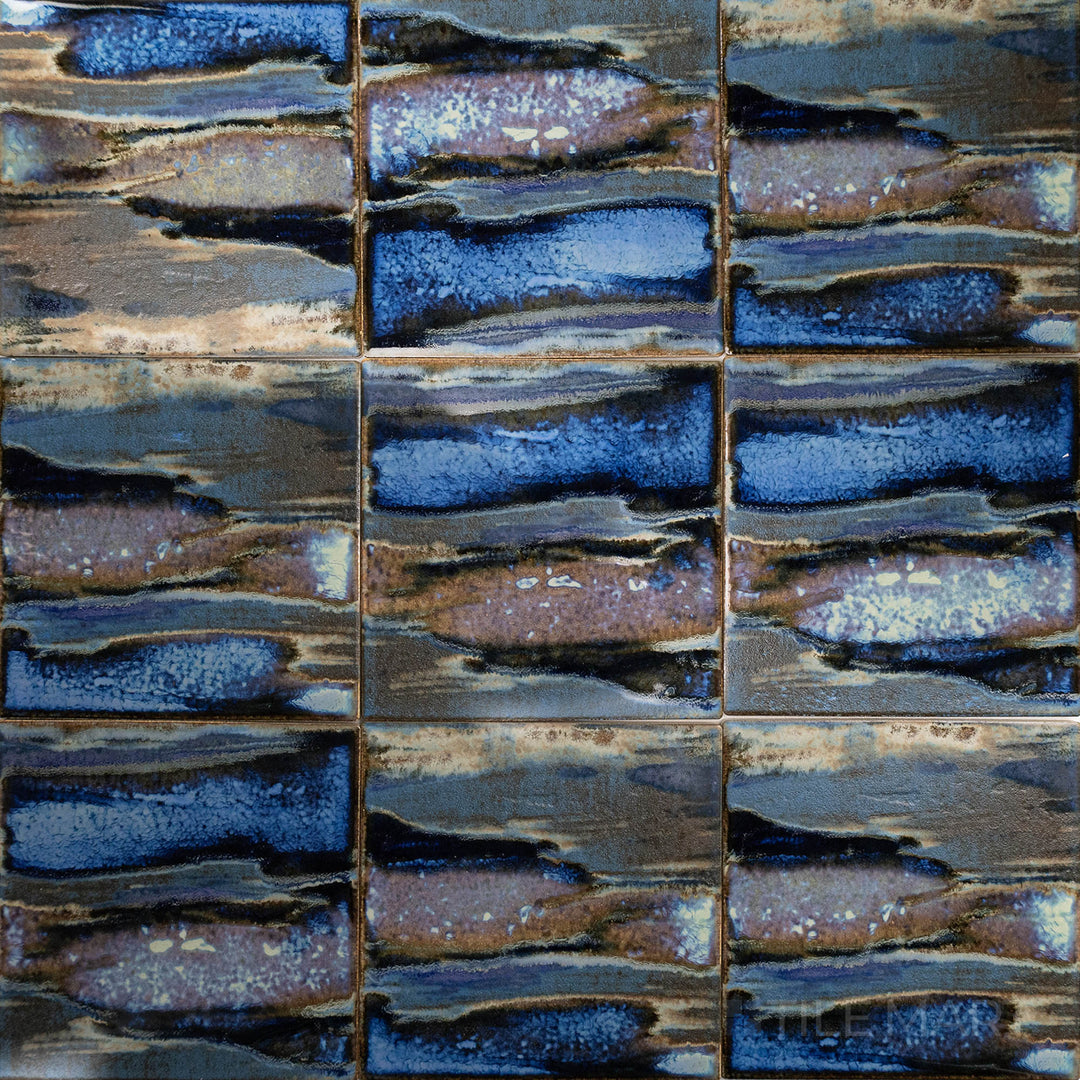 Top-down perspective of the NAMI SHORELINE 6X6 in GLOSSY finish. The finish adds depth and dimension, enhancing the tile’s unique surface.